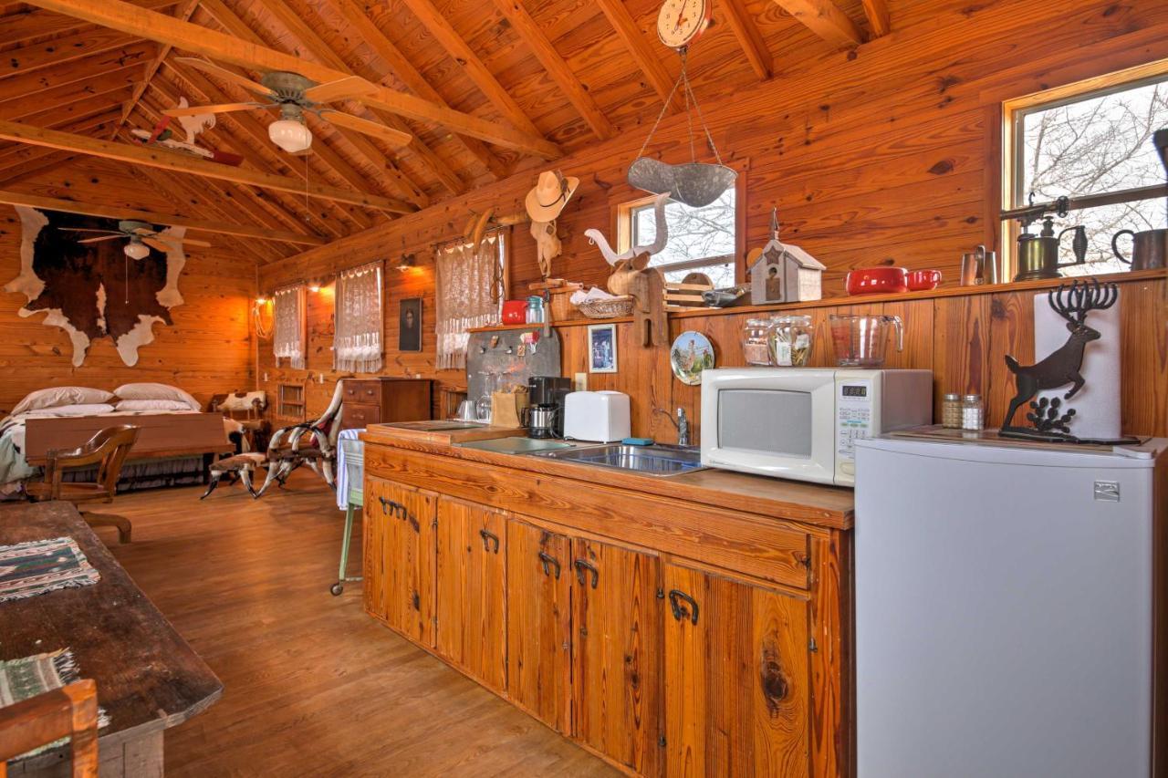 Ark Bunkhouse Fredericksburg Hideaway With Hot Tub Villa Ngoại thất bức ảnh