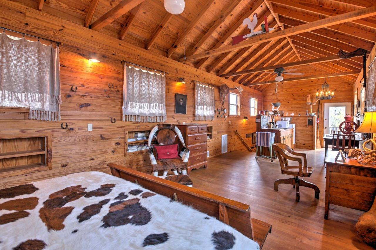 Ark Bunkhouse Fredericksburg Hideaway With Hot Tub Villa Ngoại thất bức ảnh